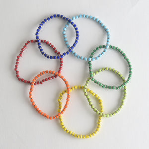 🎁 Colorful Glass Bracelets (100% off)