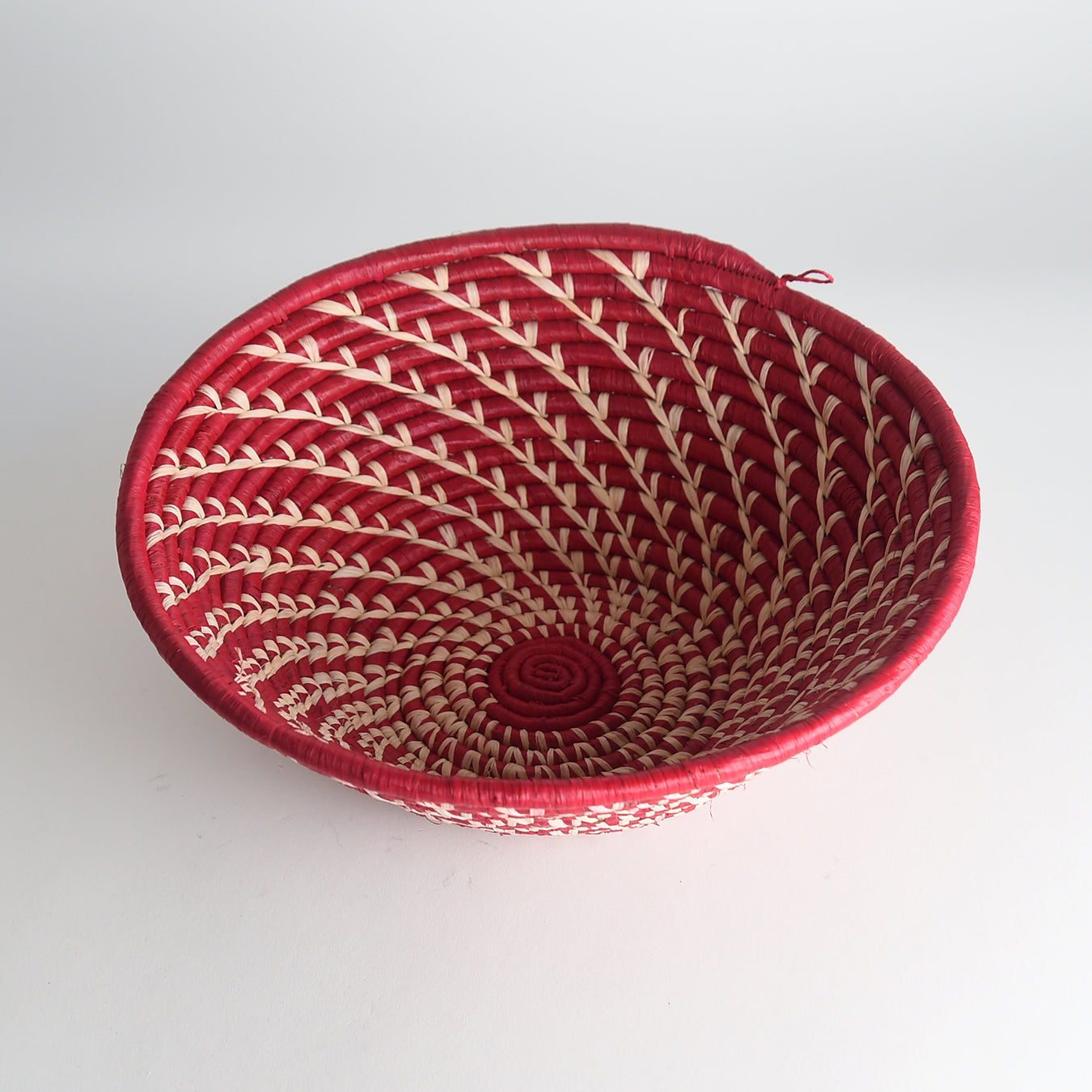 Handwoven Raffia Basket (medium)