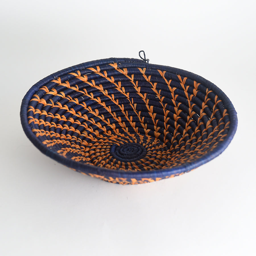 Handwoven Raffia Basket (medium)