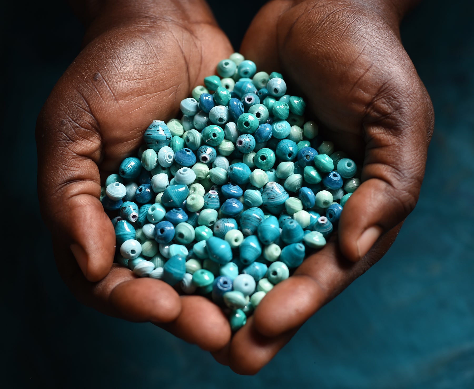 Loose Paper Beads {ajunafetti} – Global Hues Market